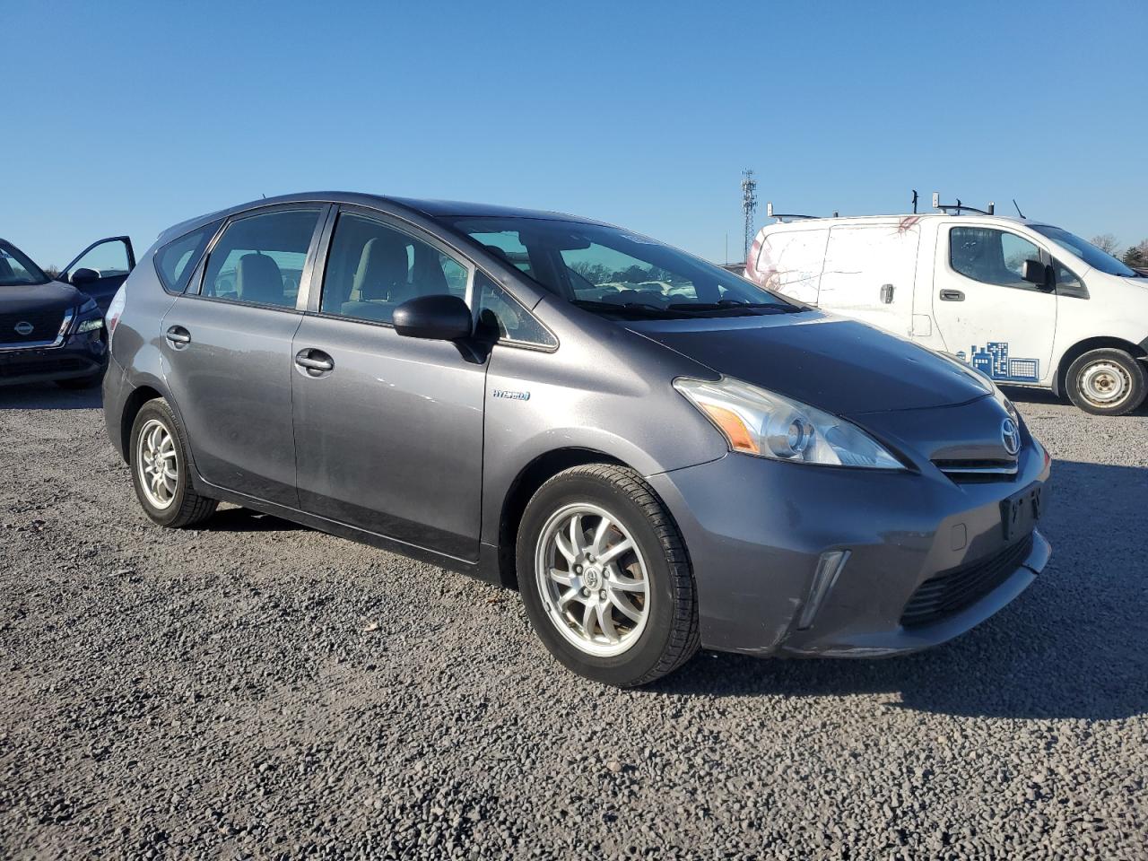 VIN JTDZN3EU0D3282473 2013 TOYOTA PRIUS no.4