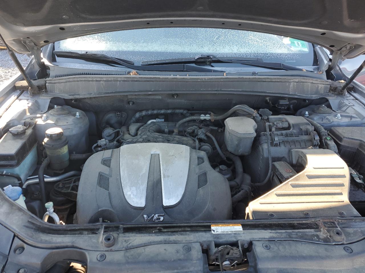 2010 Hyundai Santa Fe - Image 12