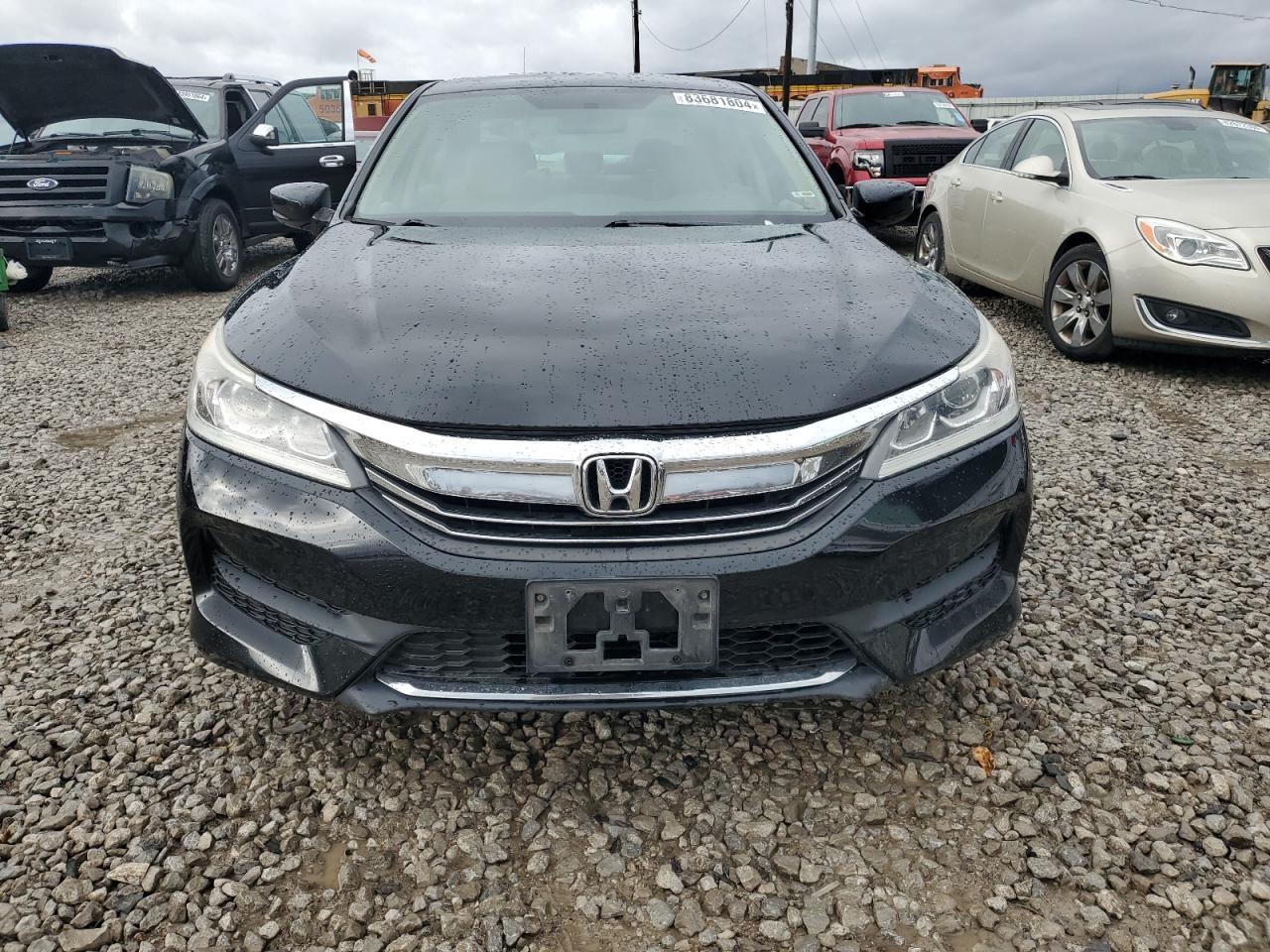 VIN 1HGCR2F31HA212381 2017 HONDA ACCORD no.5