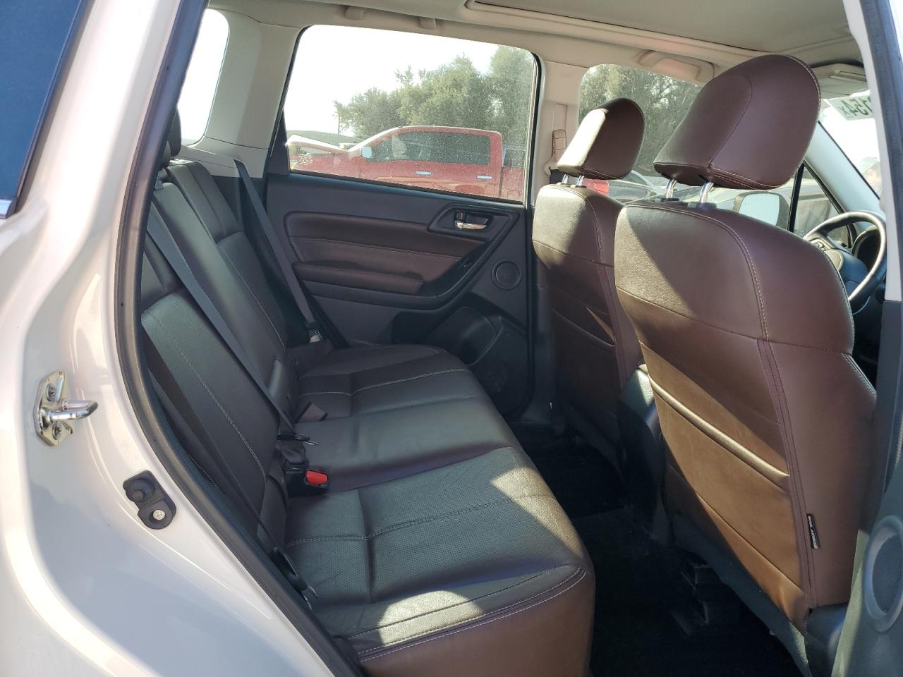 2017 Subaru Forester - Image 11