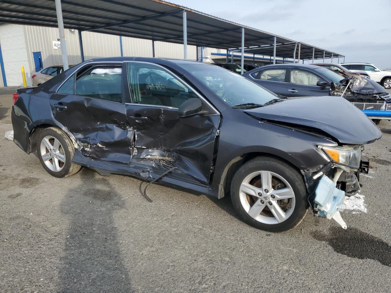 2013 Toyota Camry - Image 4