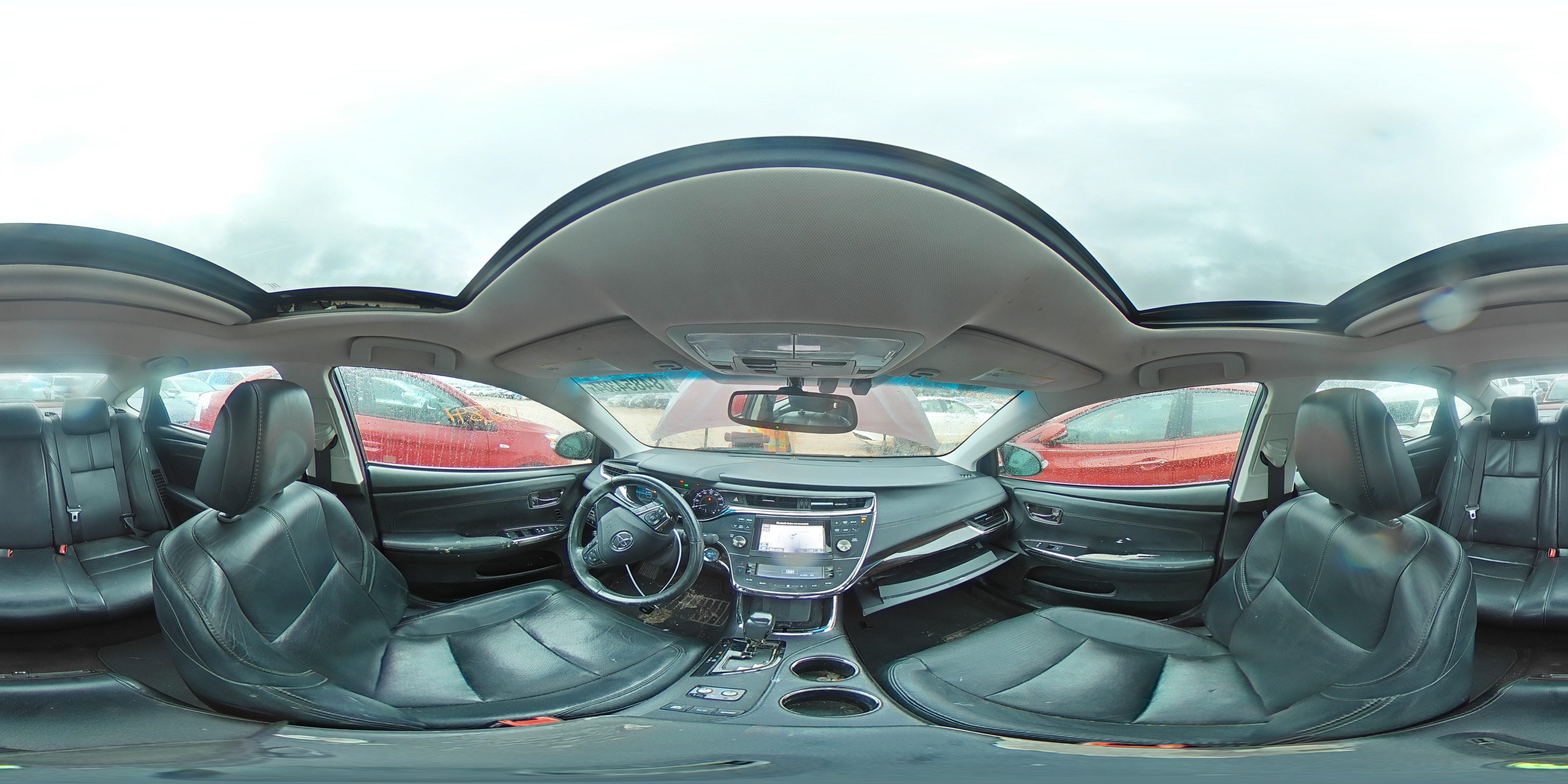 2013 Toyota Avalon - Image 12