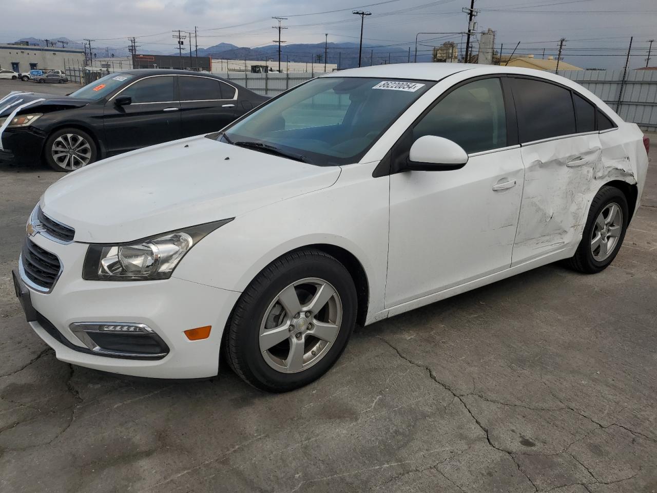 VIN 1G1PE5SB8G7155739 2016 CHEVROLET CRUZE no.1