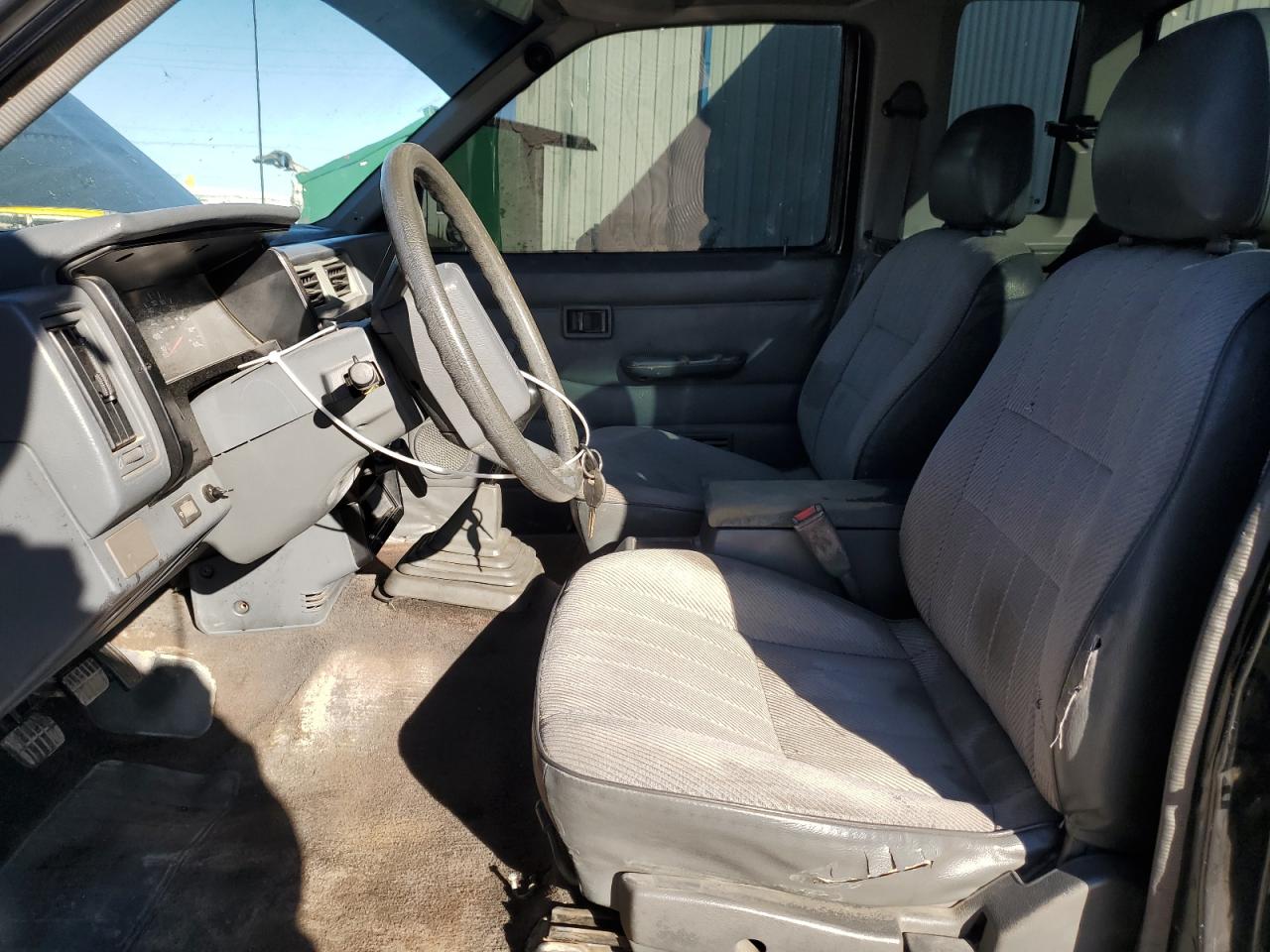 1993 Nissan Truck King Cab VIN: 1N6SD16SXPC374259 Lot: 81635014