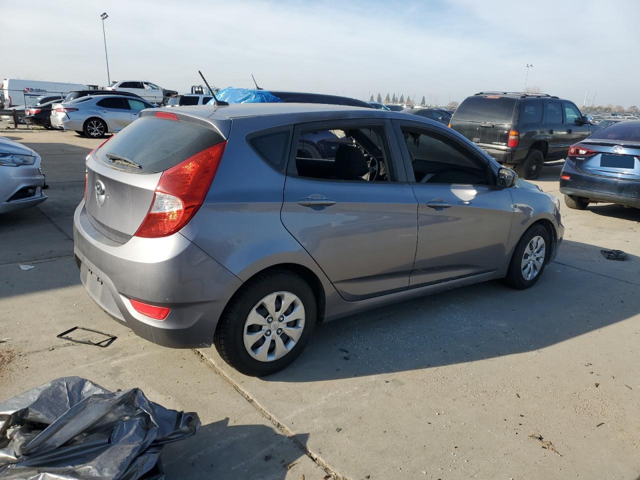 2016 Hyundai Accent - Image 3