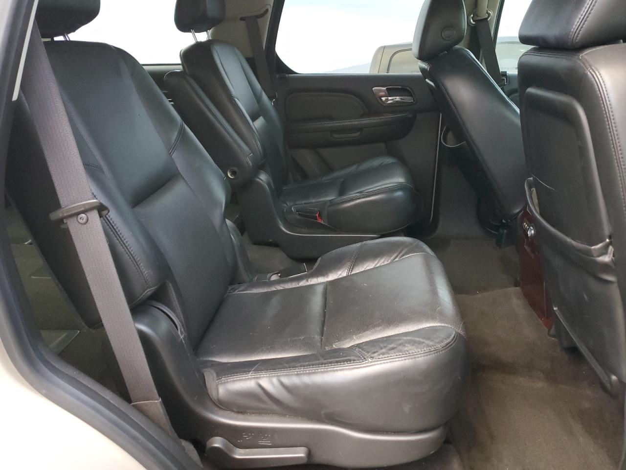 2008 Cadillac Escalade Luxury VIN: 1GYEC63838R160750 Lot: 84481914