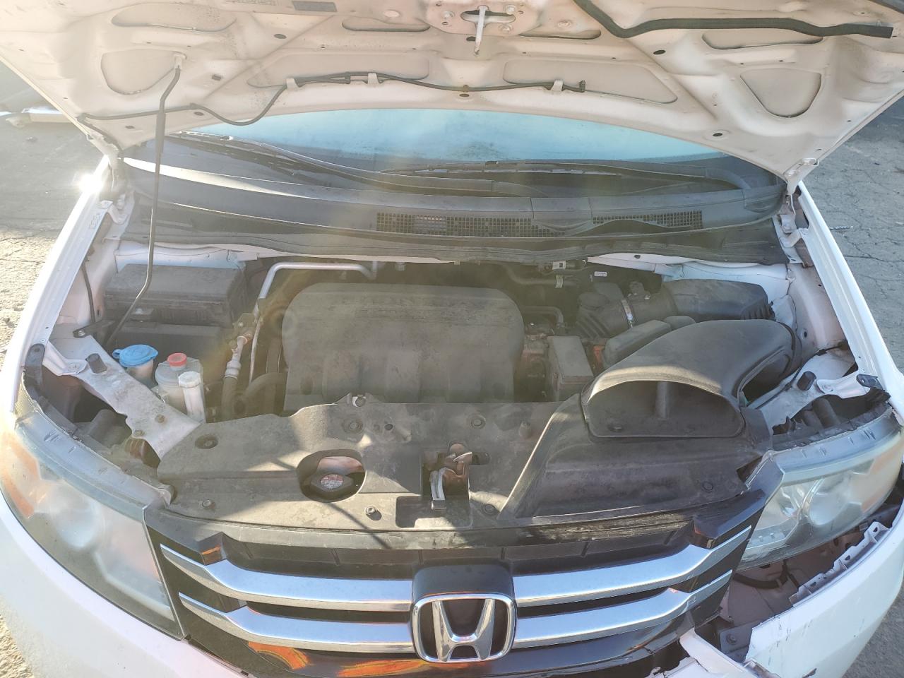 2015 Honda Odyssey - Image 13