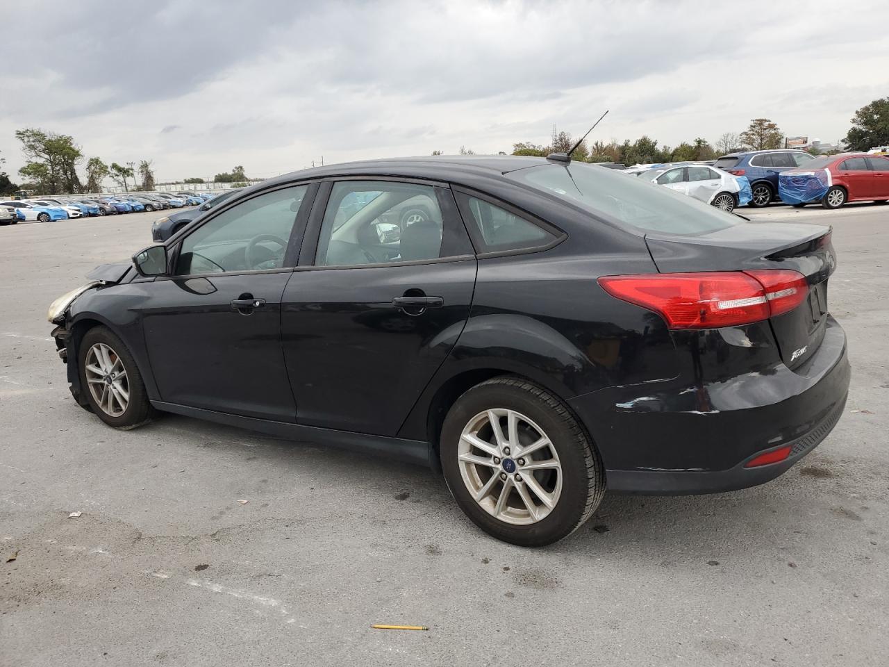 VIN 1FADP3F20HL215515 2017 FORD FOCUS no.2