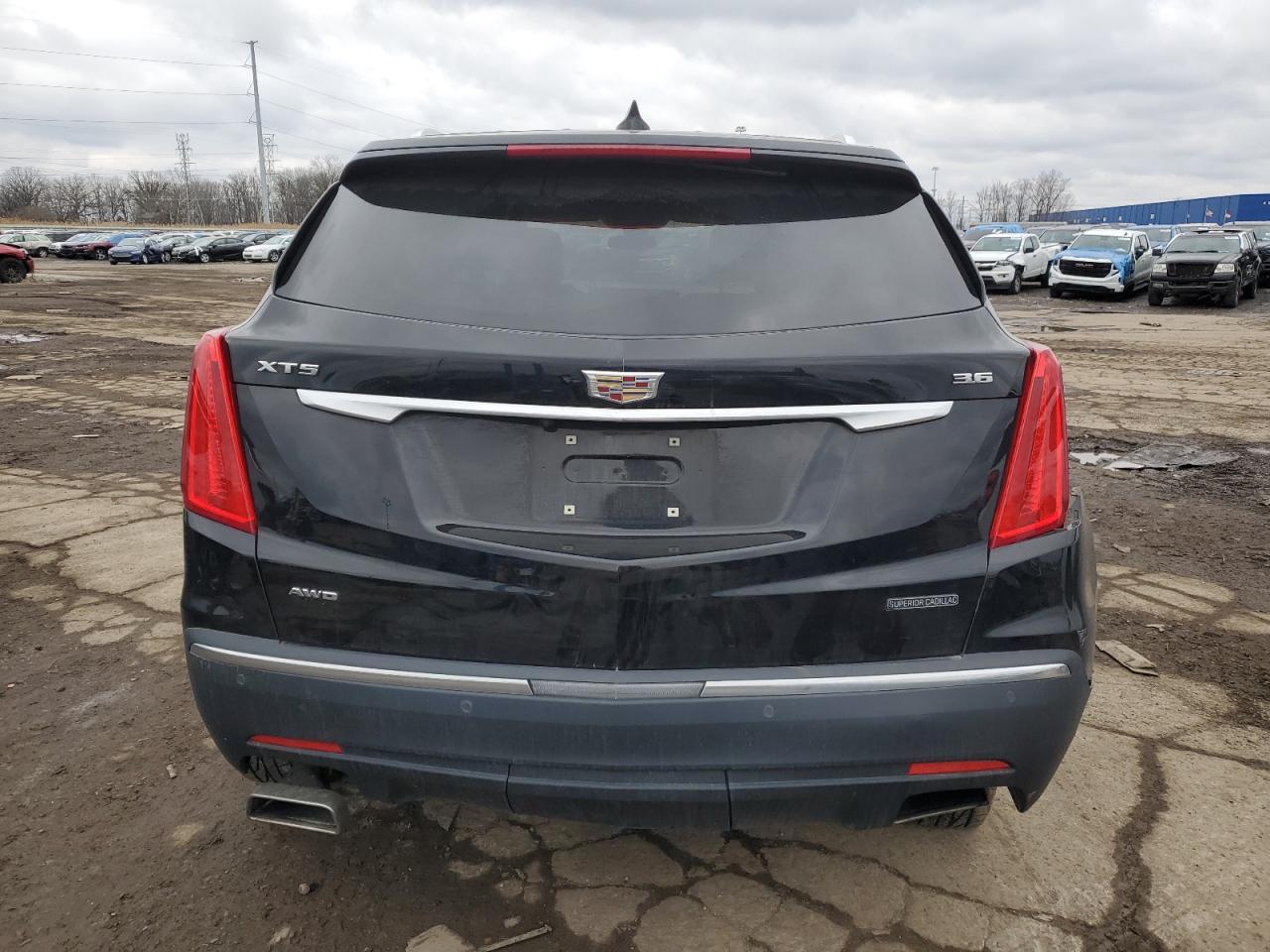 2019 Cadillac XT5 - Image 6