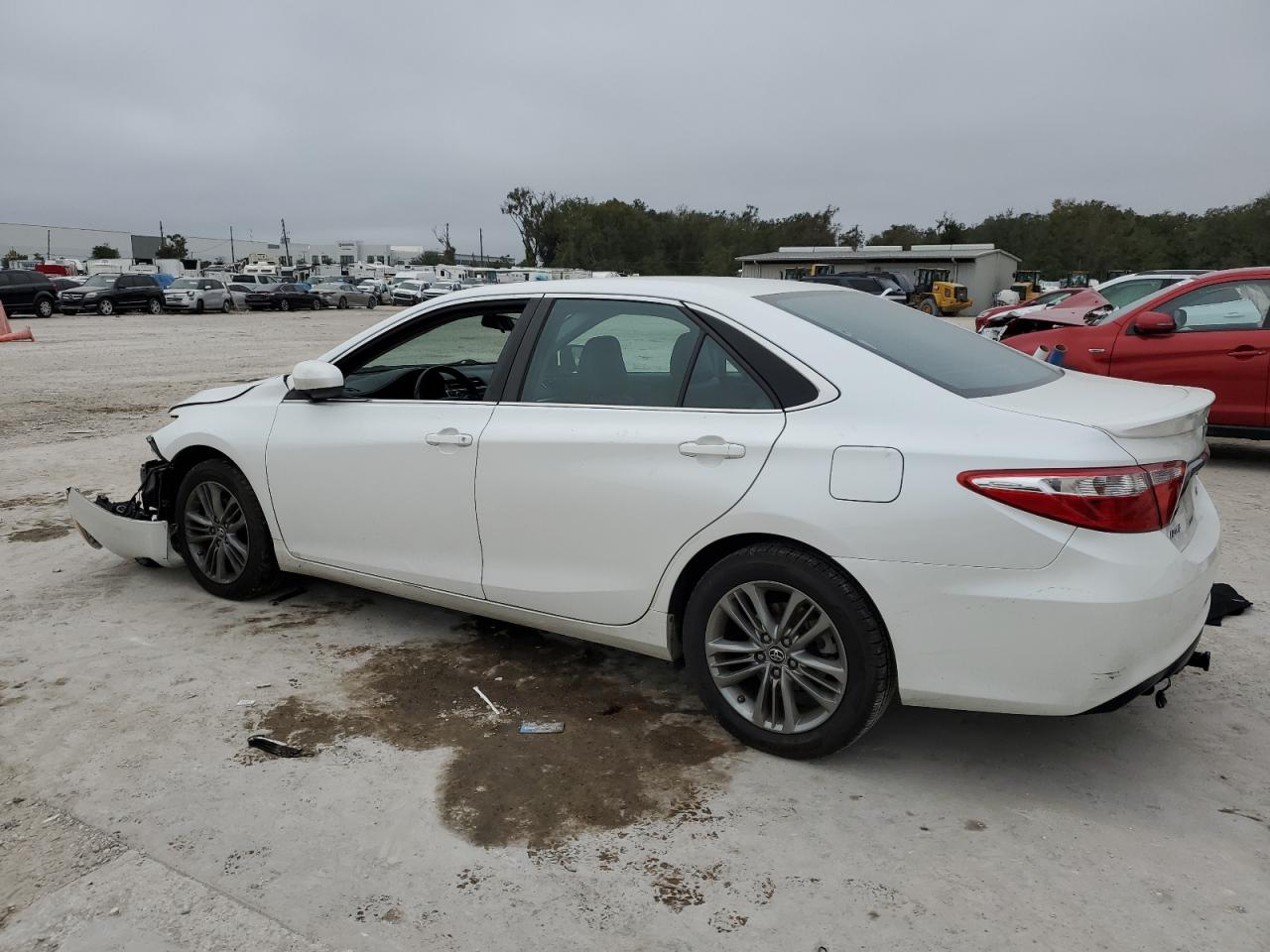 VIN 4T1BF1FK4GU254007 2016 TOYOTA CAMRY no.2