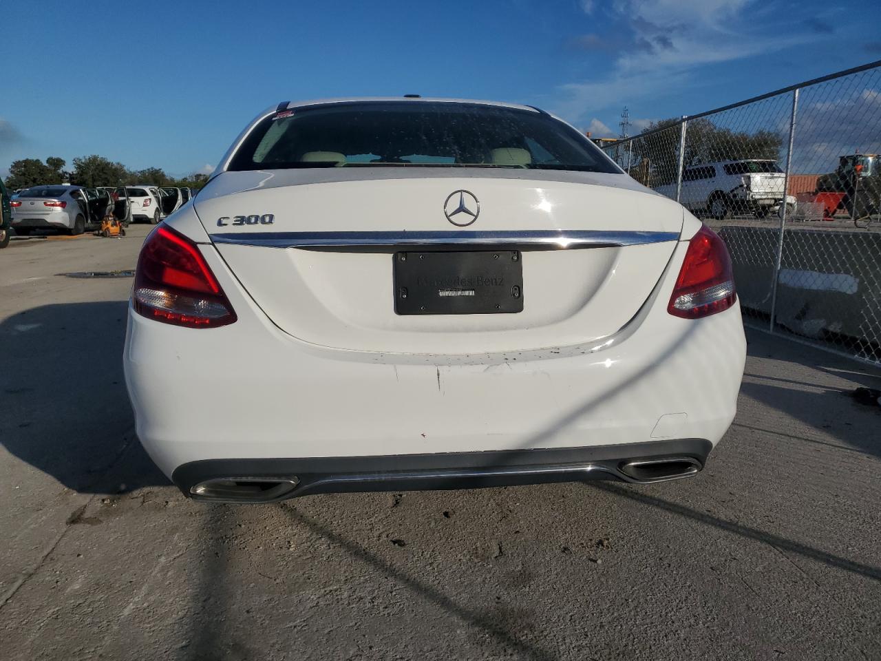 VIN 55SWF4JB1JU278164 2018 MERCEDES-BENZ C-CLASS no.6