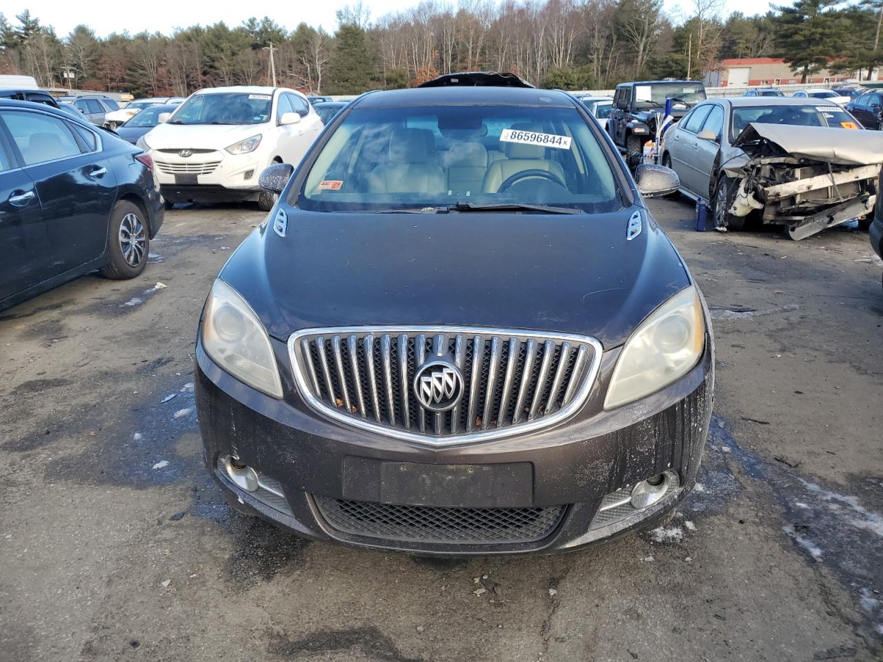 VIN 1G4PP5SK2D4197463 2013 BUICK VERANO no.5