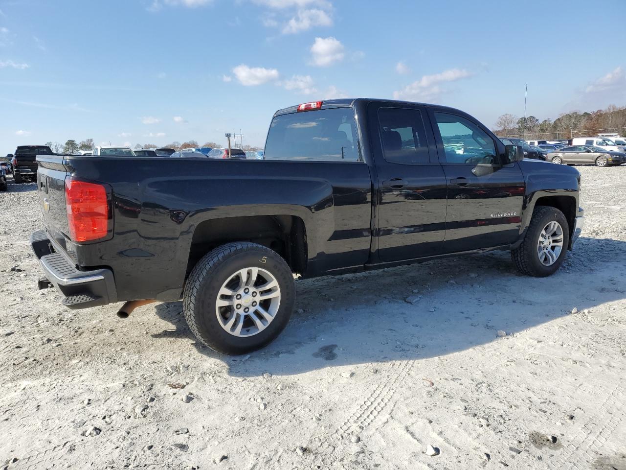 2014 Chevrolet Silverado - Image 3