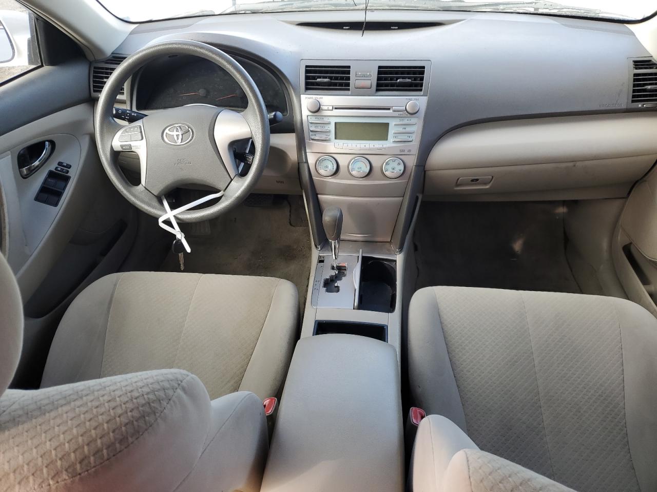 2009 Toyota Camry - Image 8