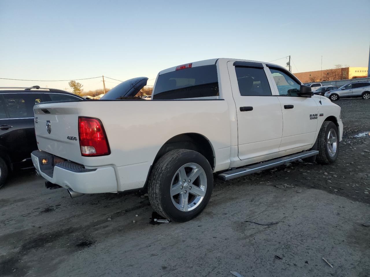 2017 RAM 1500 - Image 3