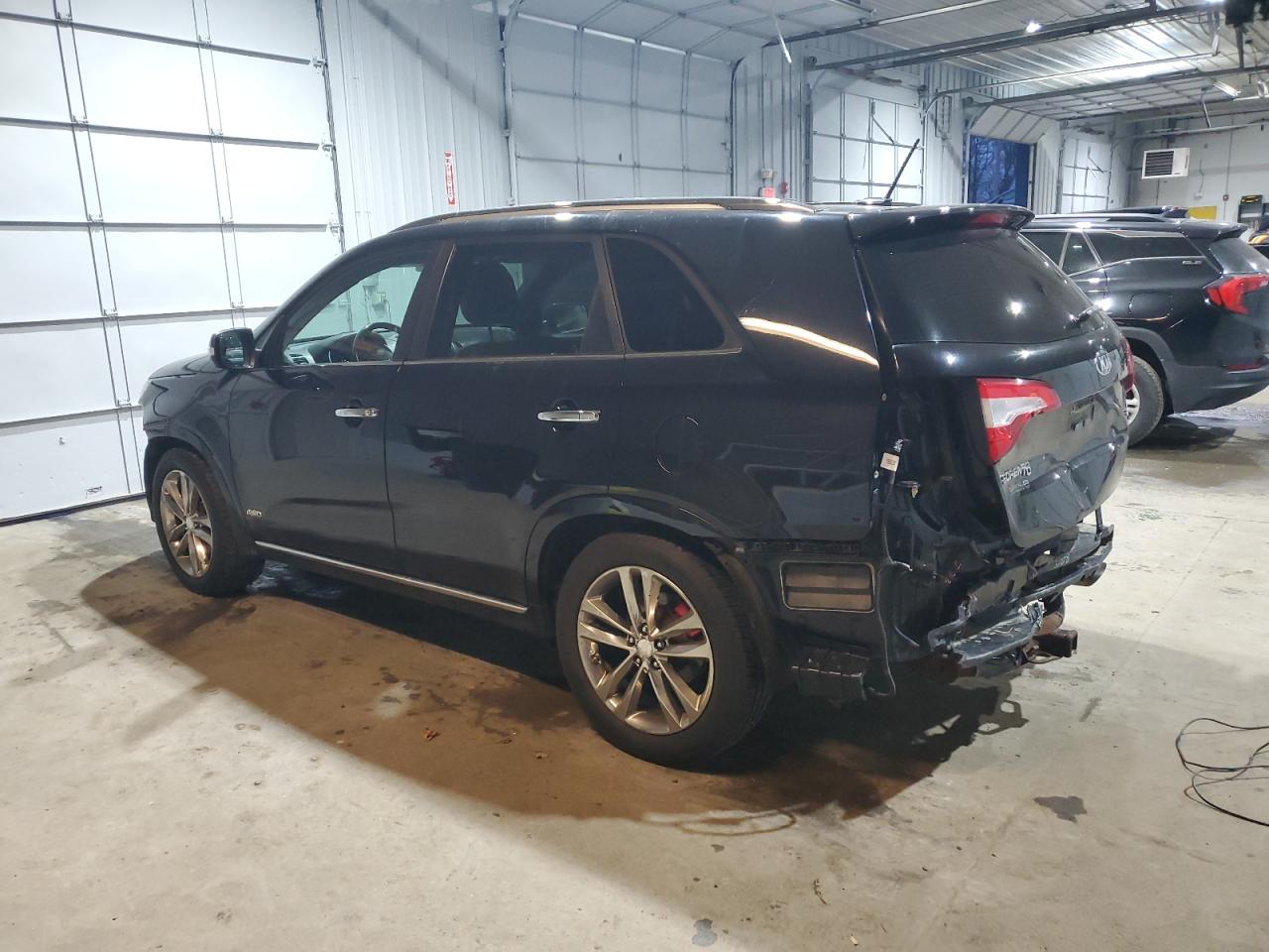 2014 Kia Sorento - Image 2