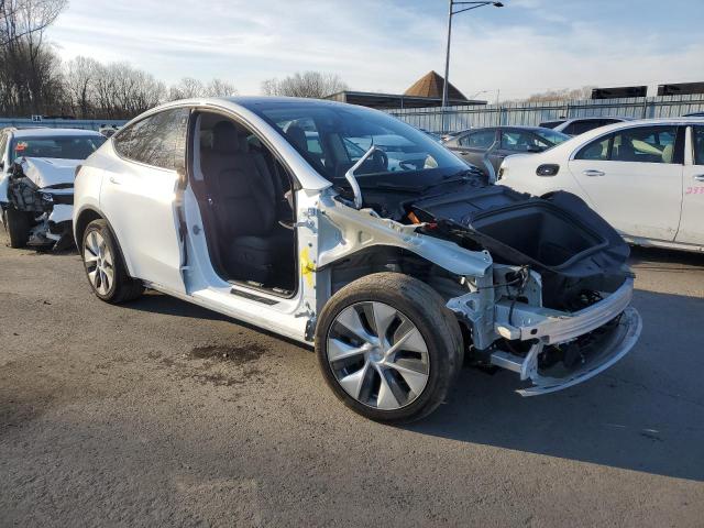  TESLA MODEL Y 2022 Белы