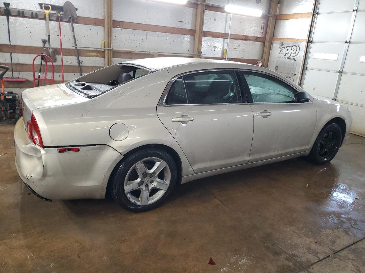2010 Chevrolet Malibu - Image 3