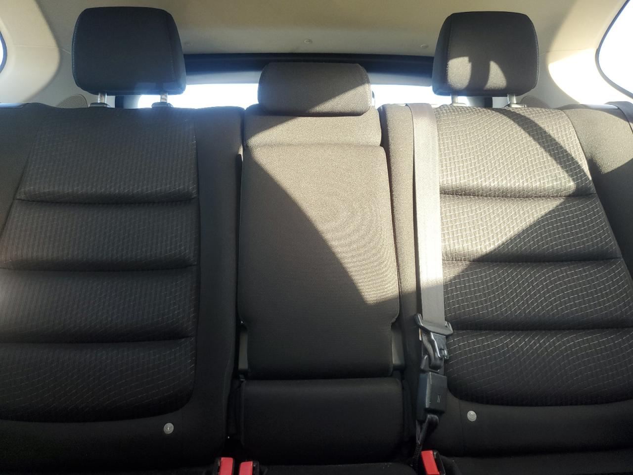 2015 Mazda CX-5 - Image 10