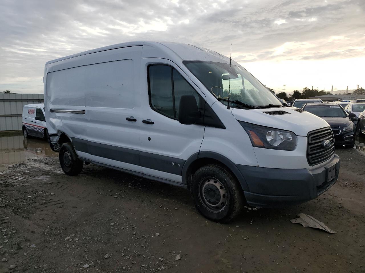 2017 Ford Transit - Image 4