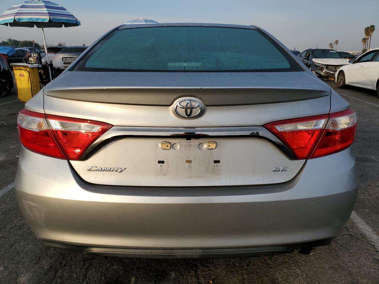 VIN 4T1BF1FK1GU145018 2016 TOYOTA CAMRY no.6