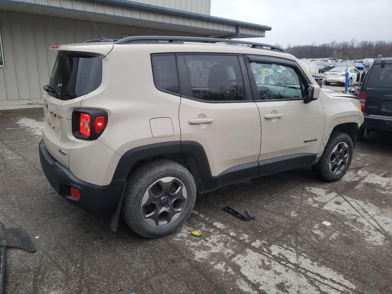 VIN ZACCJBBH4FPC09415 2015 JEEP RENEGADE no.3