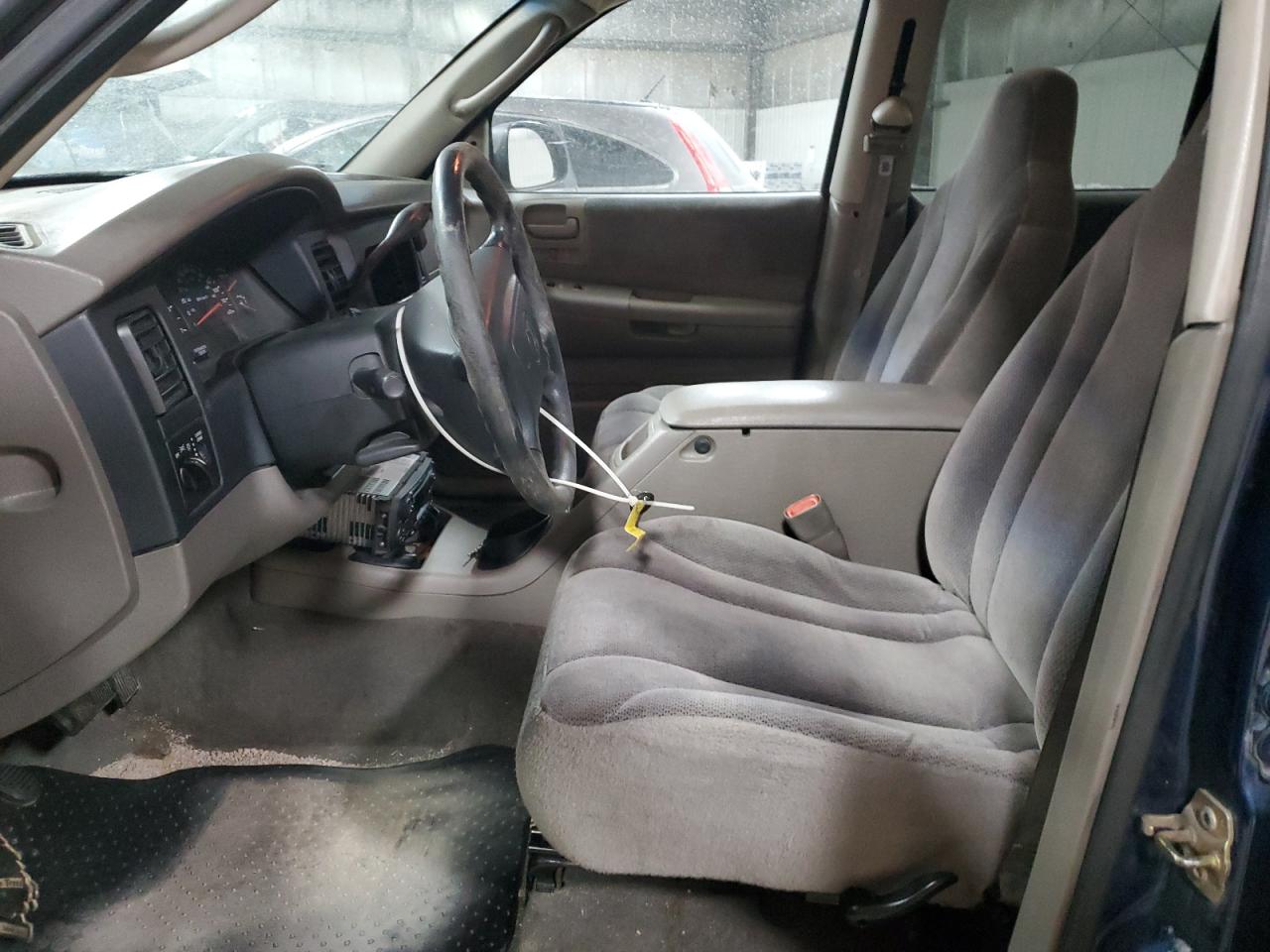 2004 Dodge Dakota Quad Sport VIN: 1D7HL38NX4S579042 Lot: 85283564