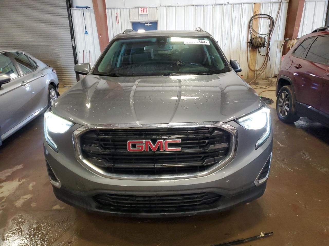 2020 GMC Terrain - Image 5