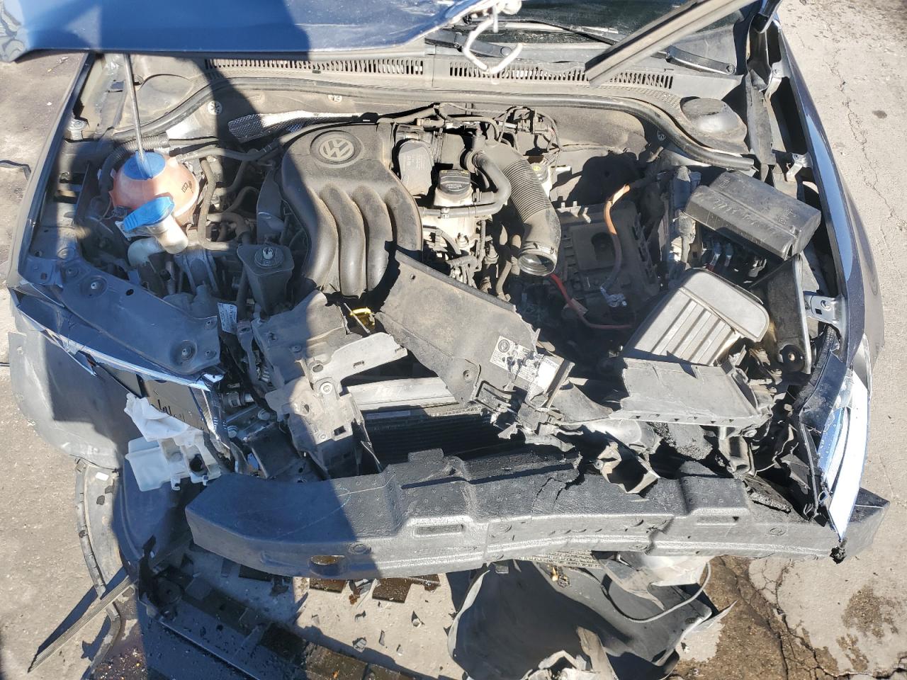 2014 Volkswagen Jetta - Image 11