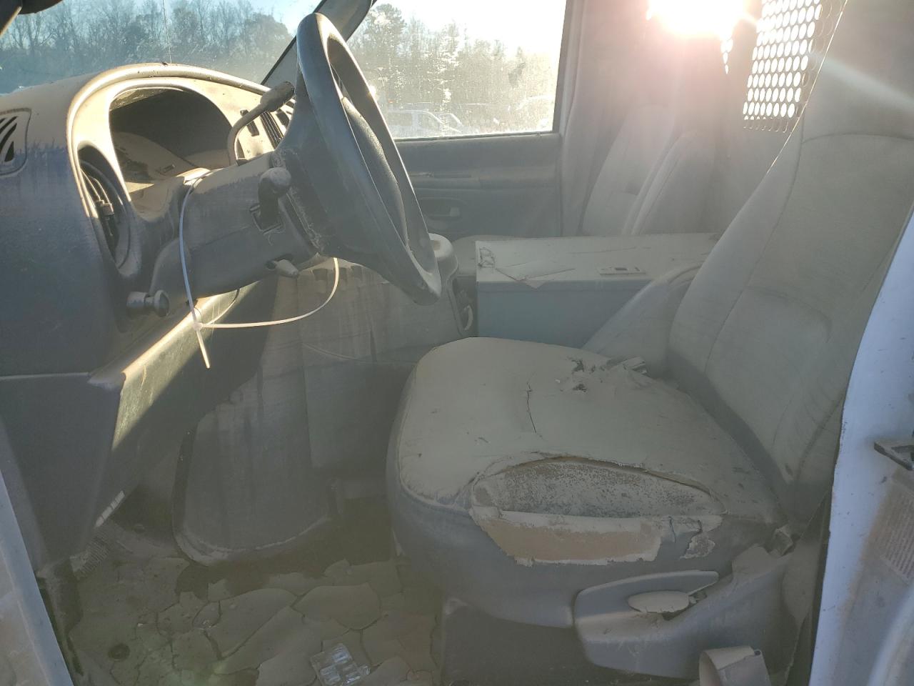 2003 Ford Econoline VIN: 1FTP624283HB08257 Lot: 83454344