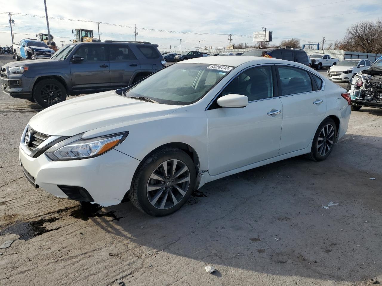 2017 Nissan Altima - Image 1