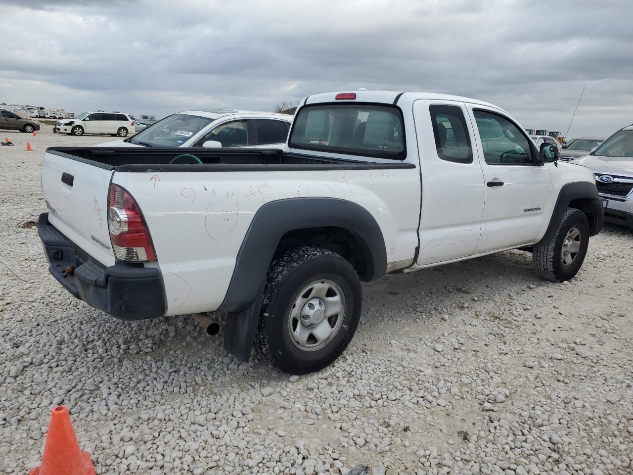 2010 Toyota Tacoma - Image 3