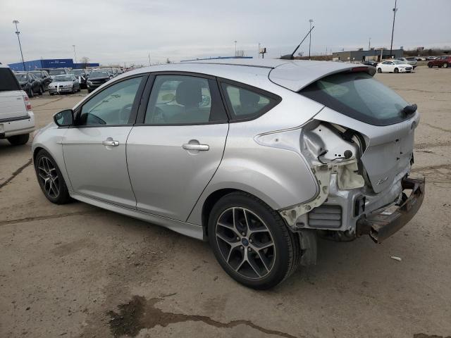 Hatchbacks FORD FOCUS 2016 Srebrny