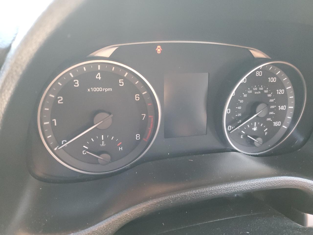 2018 Hyundai Elantra - Image 9