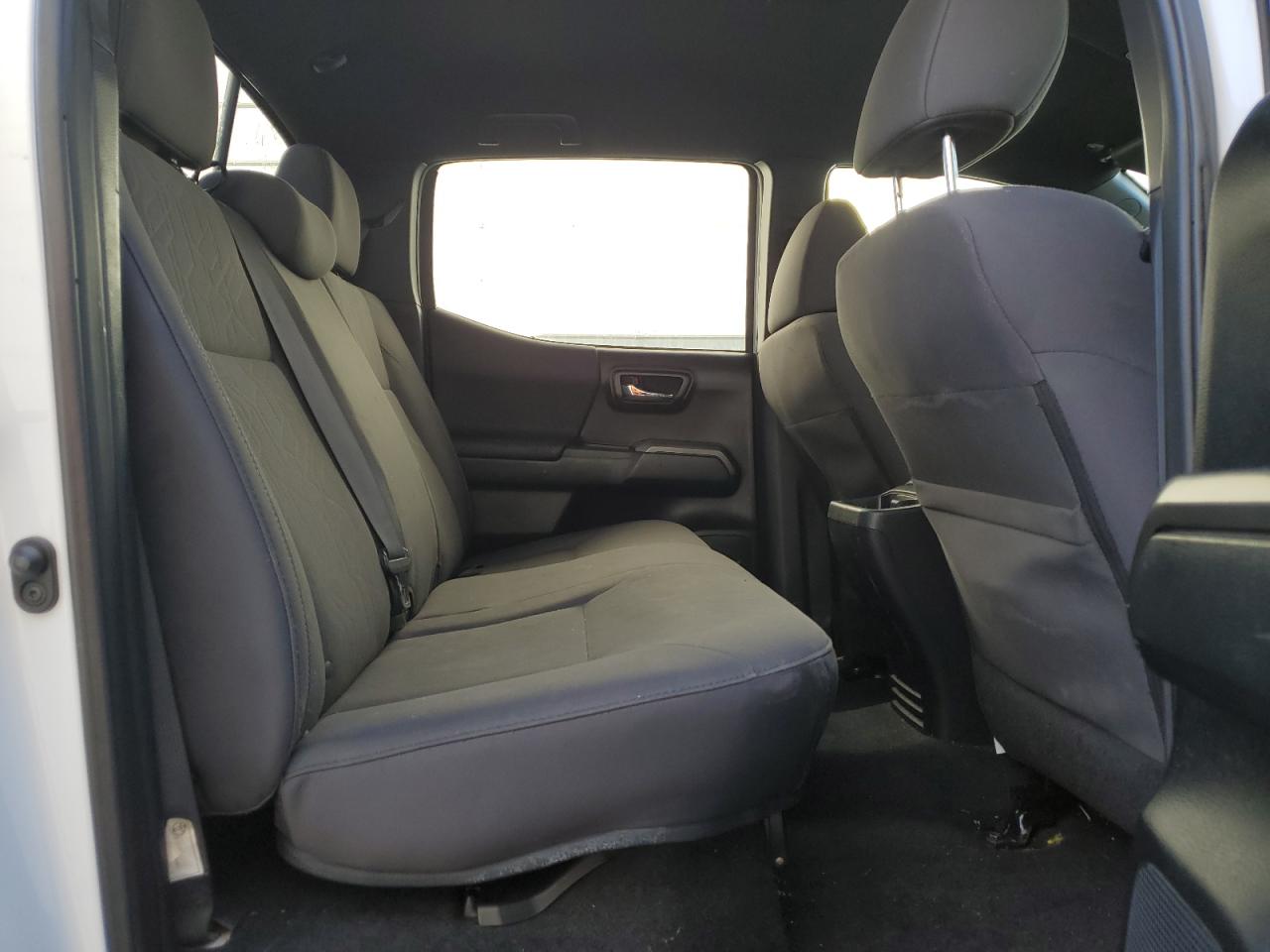 2017 Toyota Tacoma - Image 10