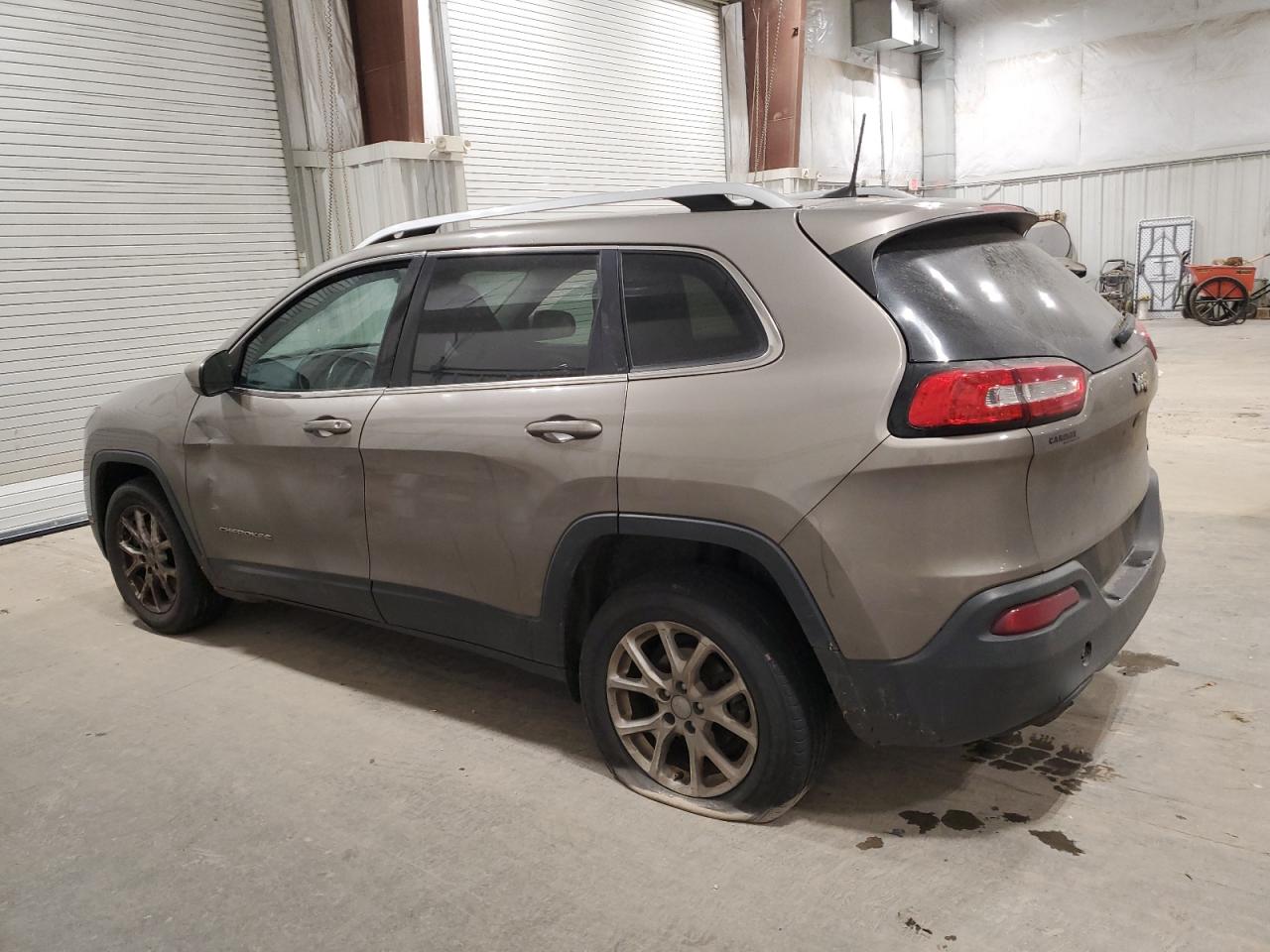 2017 Jeep Grand Cherokee - Image 2