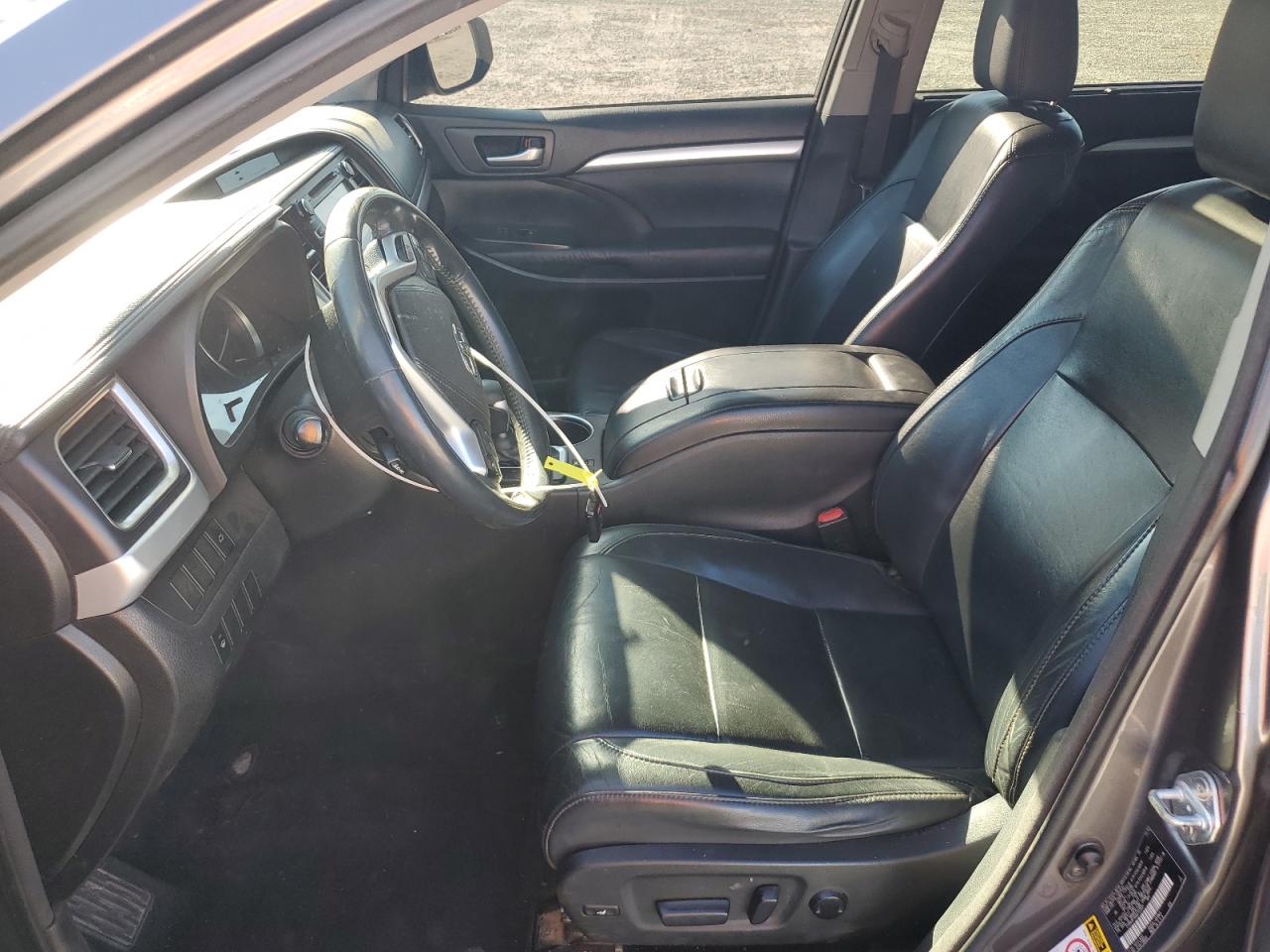 2016 Toyota Highlander - Image 7