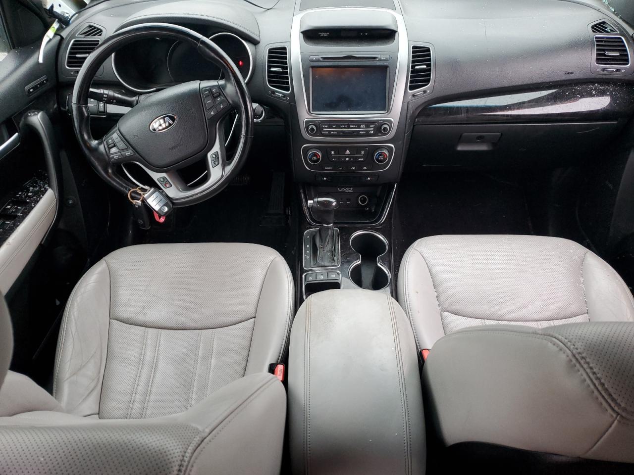 2014 Kia Sorento - Image 8