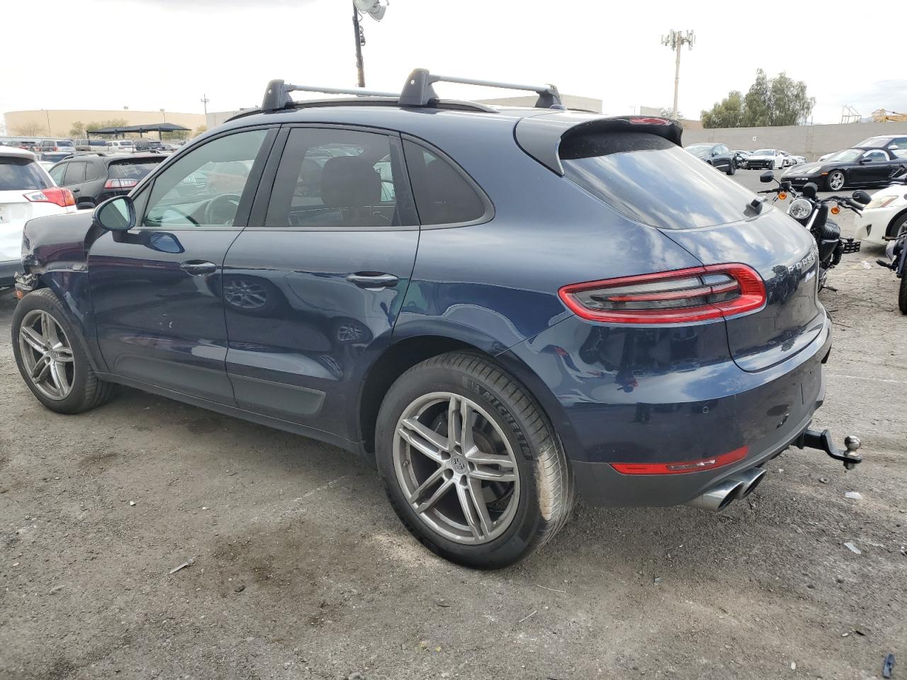 2018 Porsche Macan - Image 2