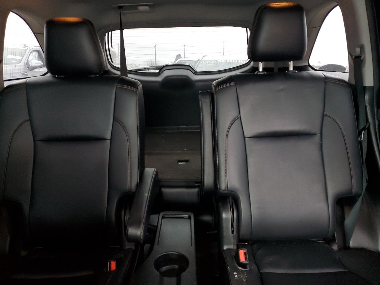 2019 Toyota Highlander - Image 10