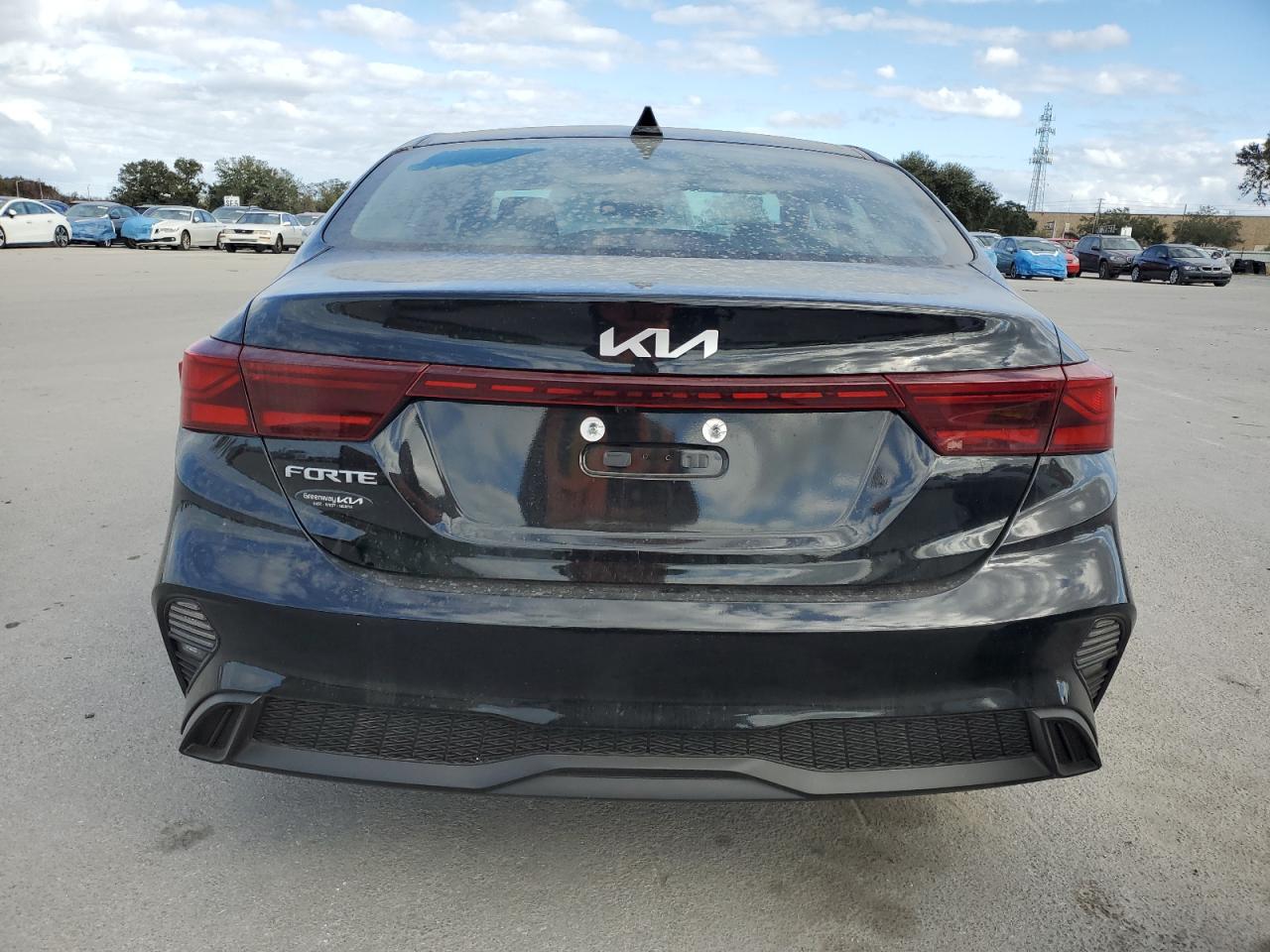 2024 Kia Forte - Image 6