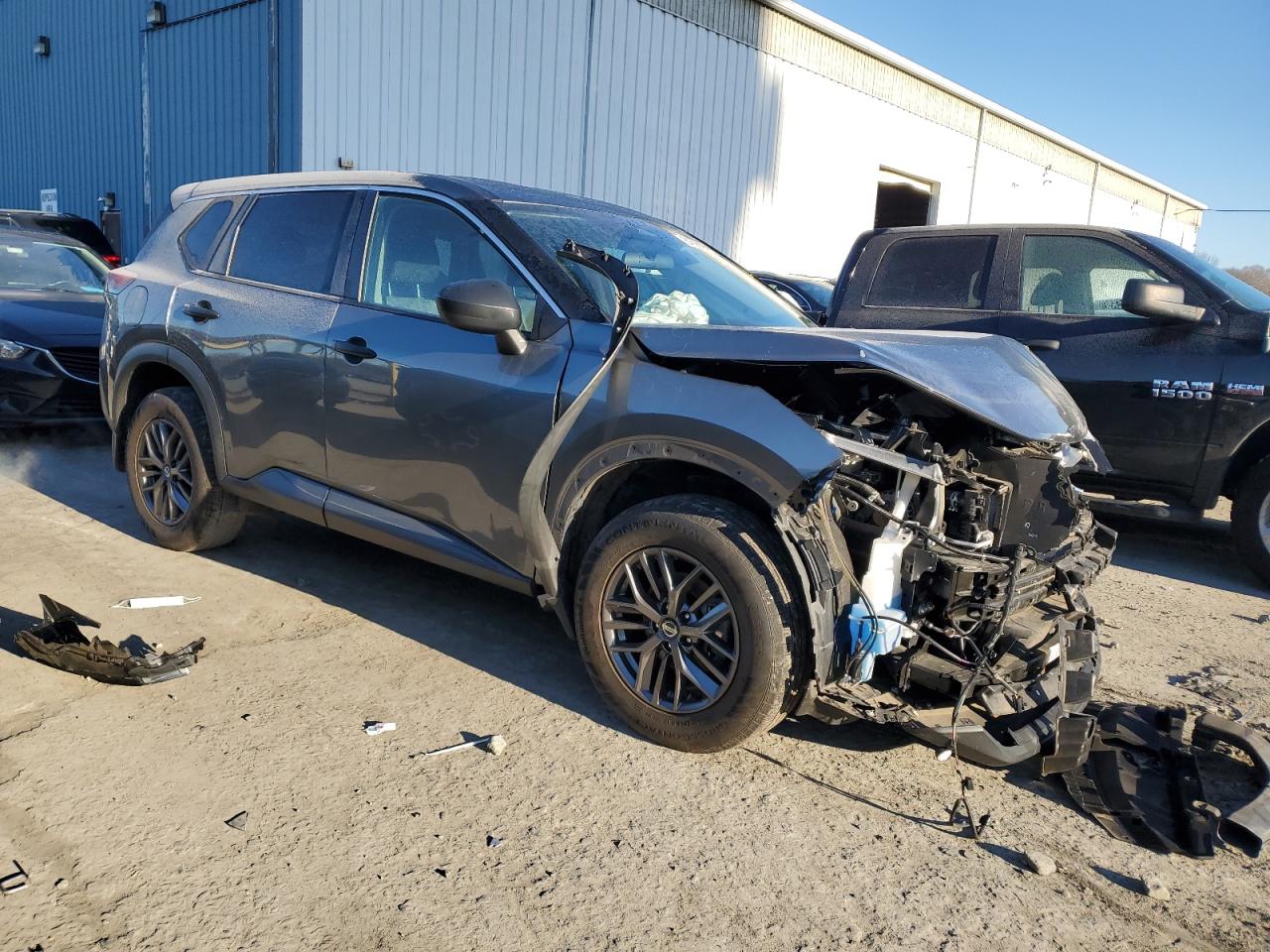 2021 Nissan Rogue - Image 4