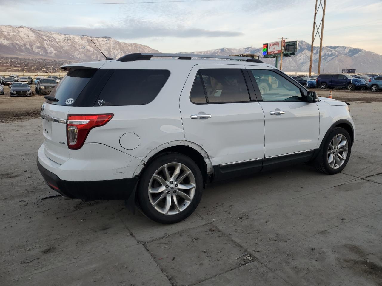 VIN 1FM5K8D88FGA26050 2015 FORD EXPLORER no.3