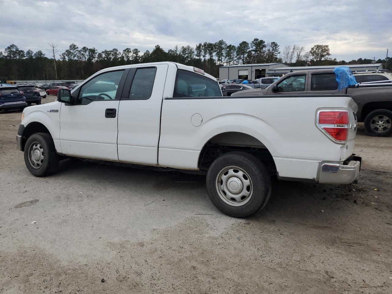 2014 Ford F-150 - Image 2