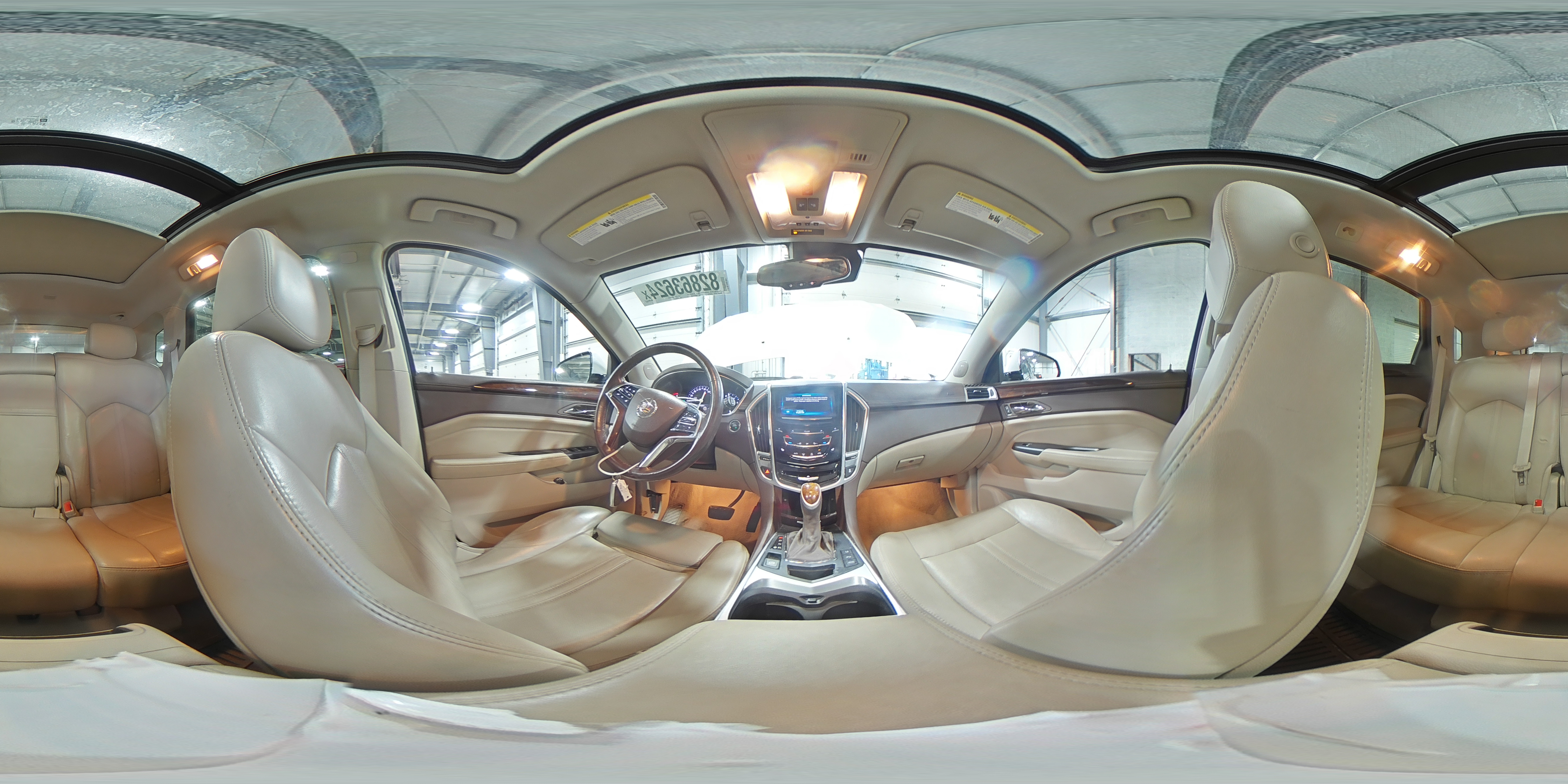 2015 Cadillac SRX - Image 14