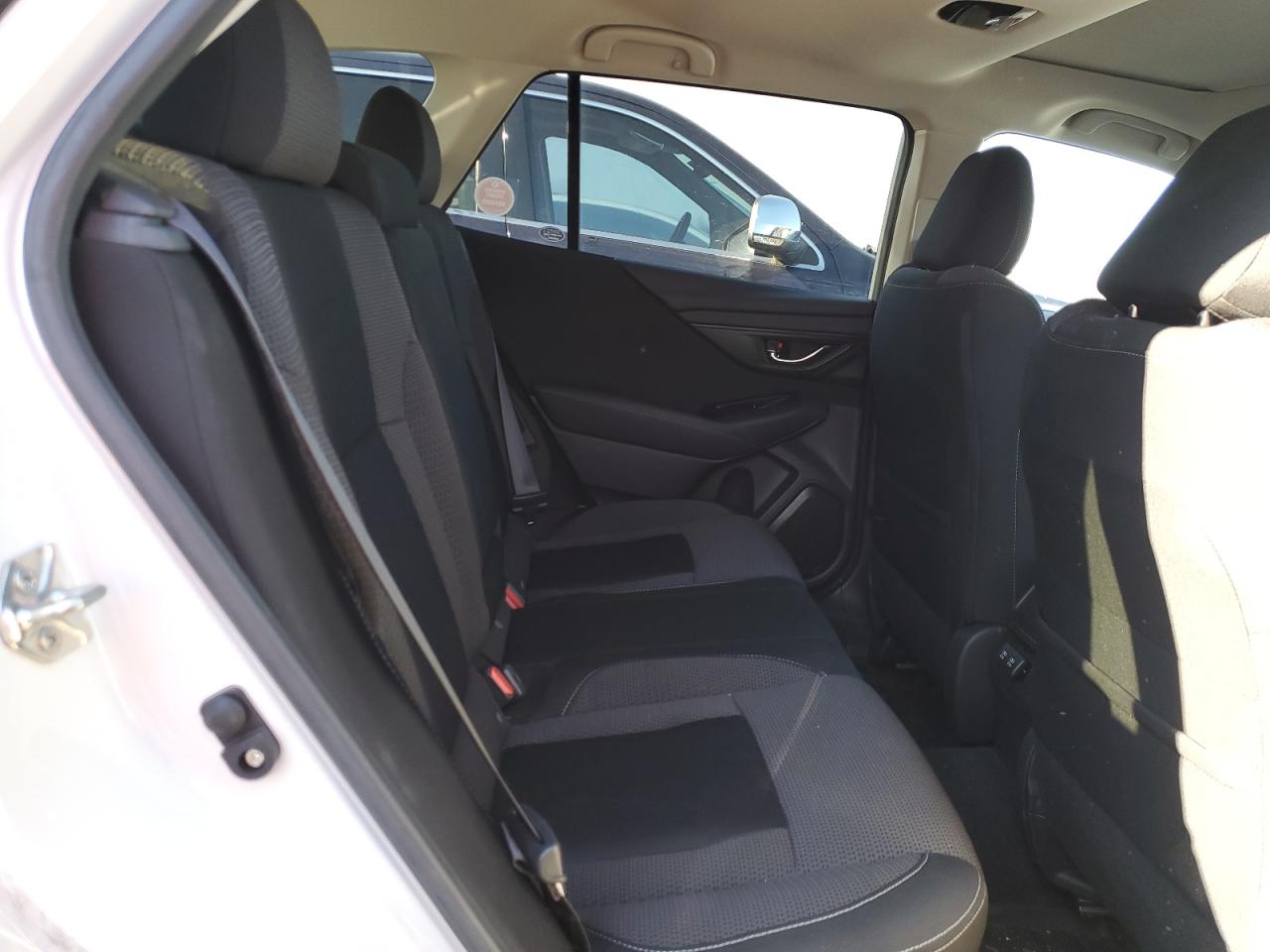 2020 Subaru Outback - Image 11