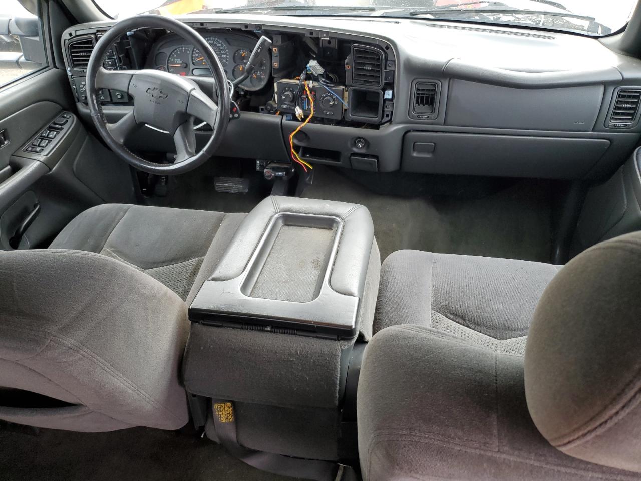 2006 Chevrolet Silverado - Image 8
