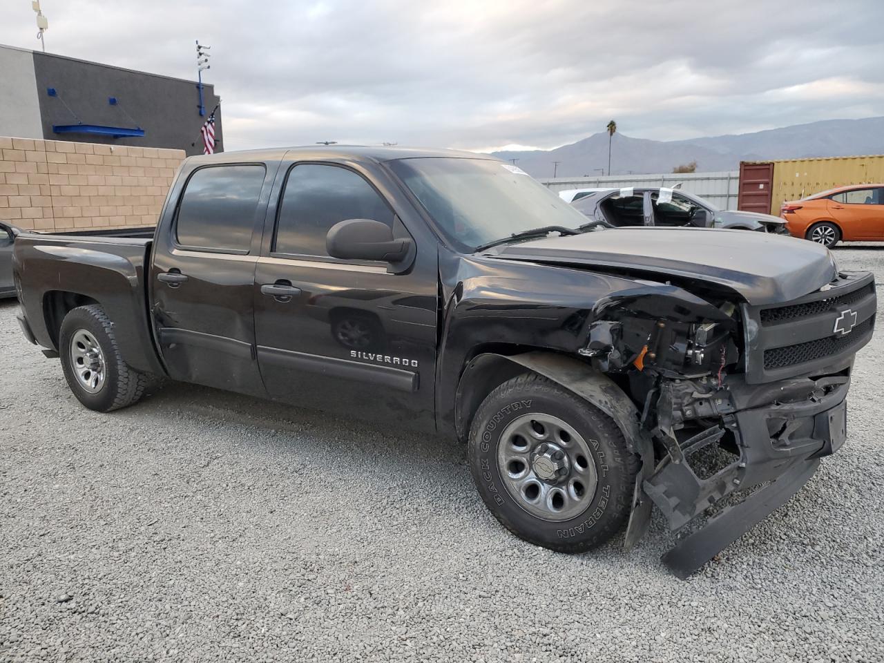 2010 Chevrolet Silverado - Image 4