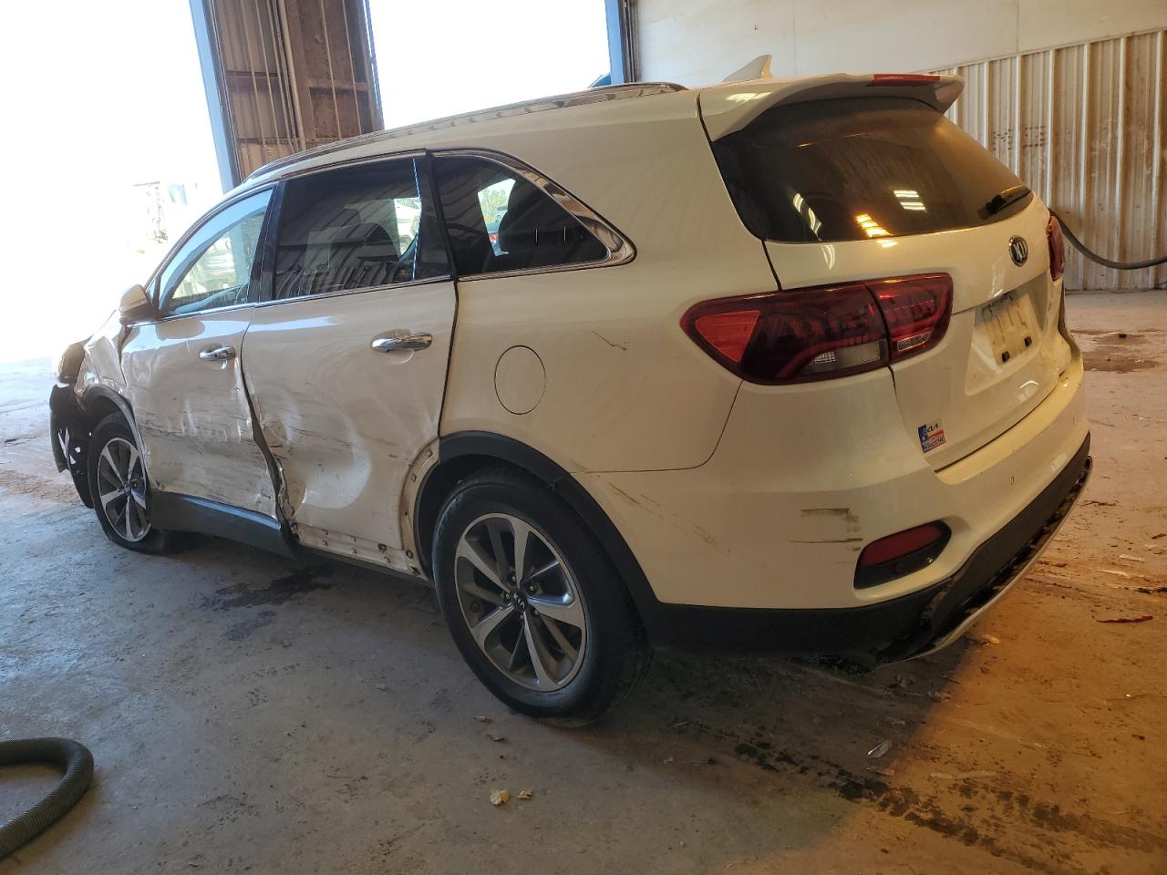 2019 Kia Sorento - Image 2