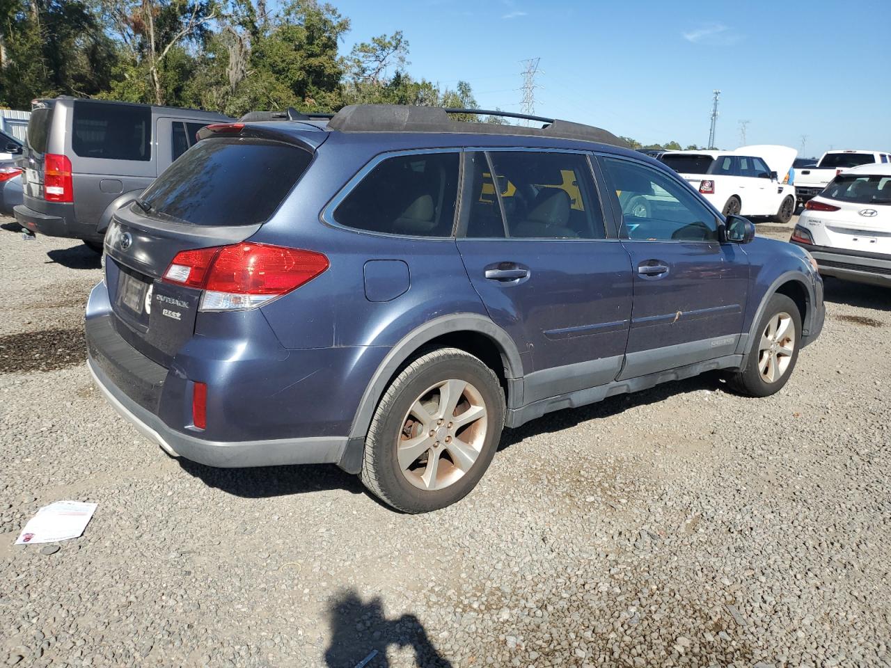 2013 Subaru Outback - Image 3